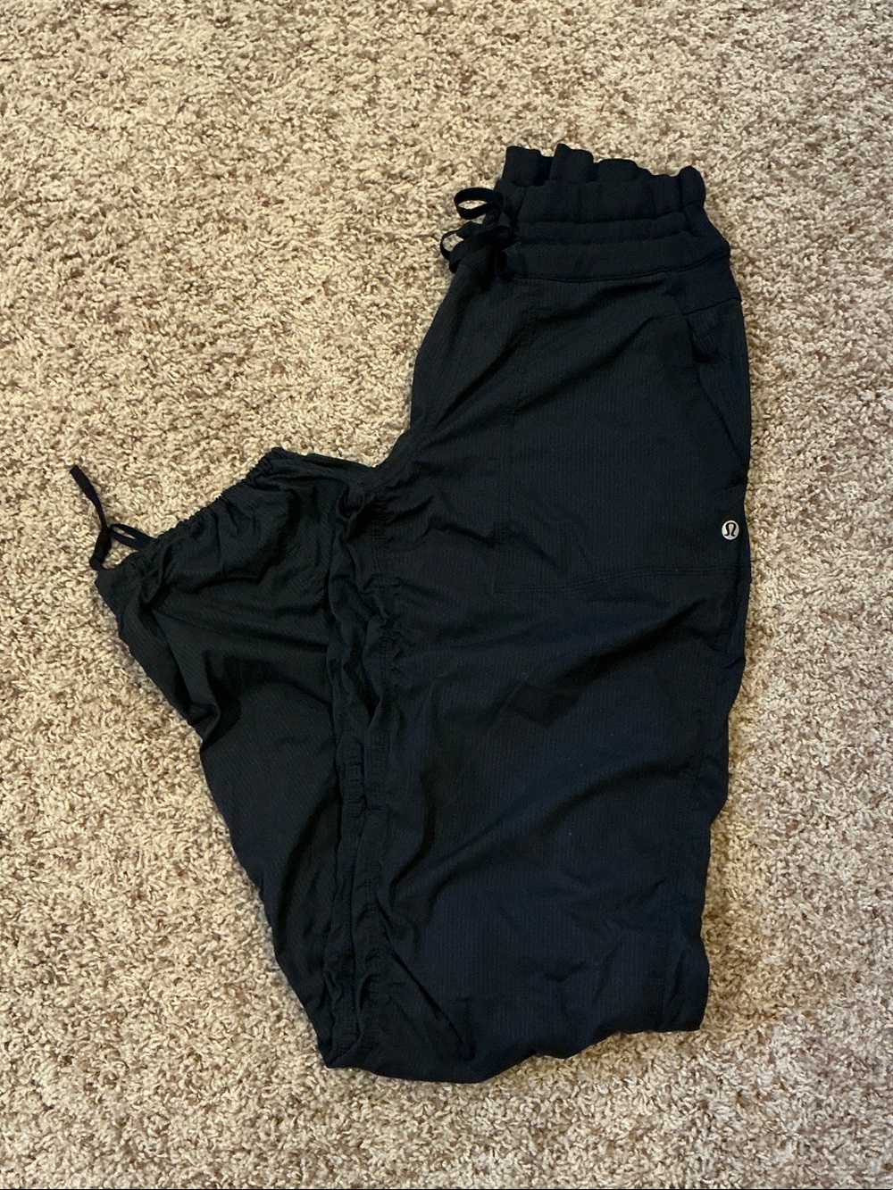 ✨Lululemon athletica  RELAXED Black Elastic-Waist Wide Leg Joggers